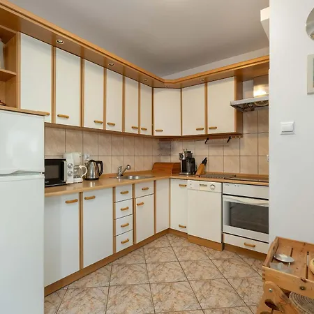 Plac Neptuna Bright With Balcony By Renters Apartment *