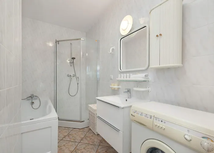 Plac Neptuna Bright With Balcony By Renters * Miedzyzdroje