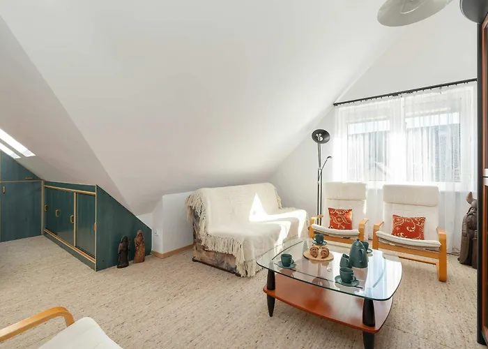 Plac Neptuna Bright With Balcony By Renters